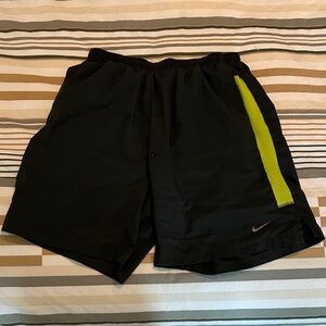 Nike Running Men's Olive Green Shorts Size Medium